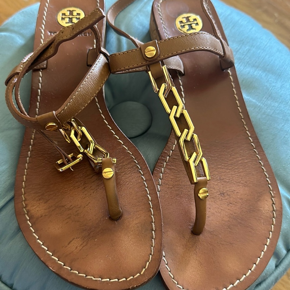 Tory Burch sandal. Authentic. No box or bag